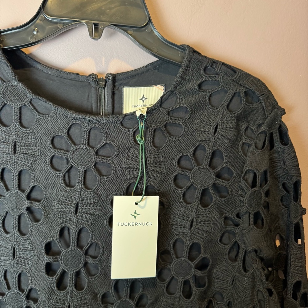 NWT Tuckernuck Noir Eyelet Hutton Dress Classy - Picture 8 of 13